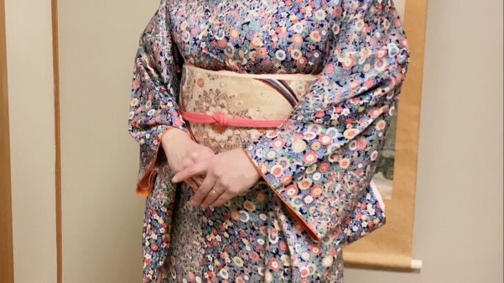【お茶室】お着物の着付けを教えていただきました❤👘　宇宙茶室 in 京都